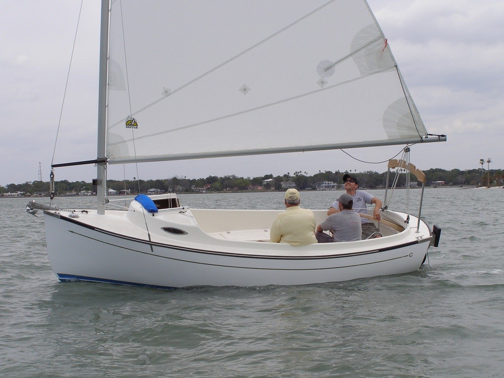 Com-Pac Sunday Cat sailboat by Com-Pac Yachts | | Masthead ...
